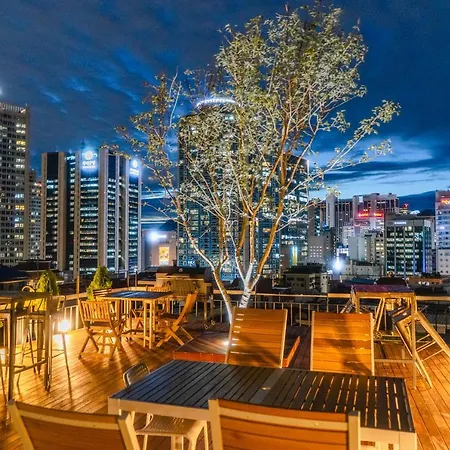 Myeongdong Artmonstay