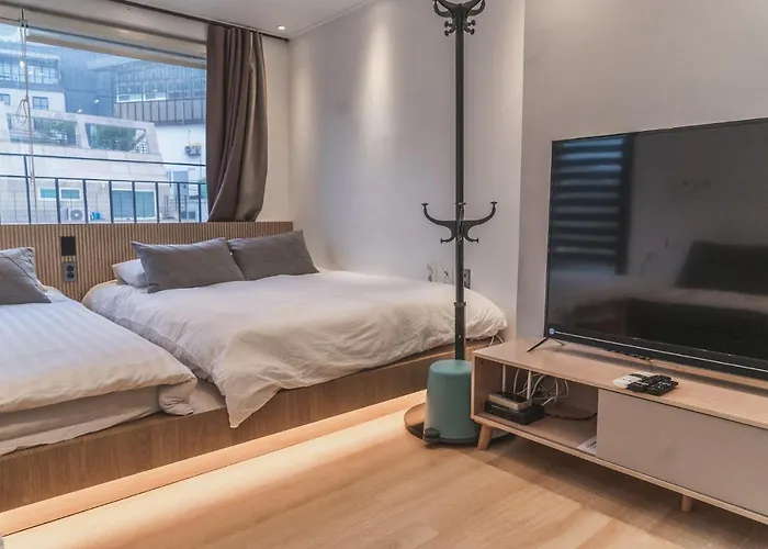 Myeongdong Artmonstay 3*