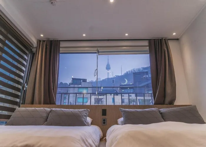 Myeongdong Artmonstay