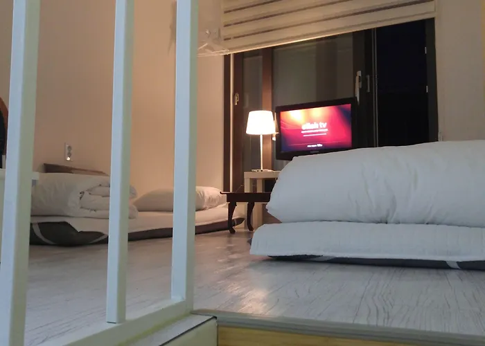 招待所 Myeongdong Artmonstay