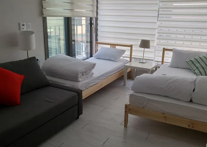 Myeongdong Artmonstay