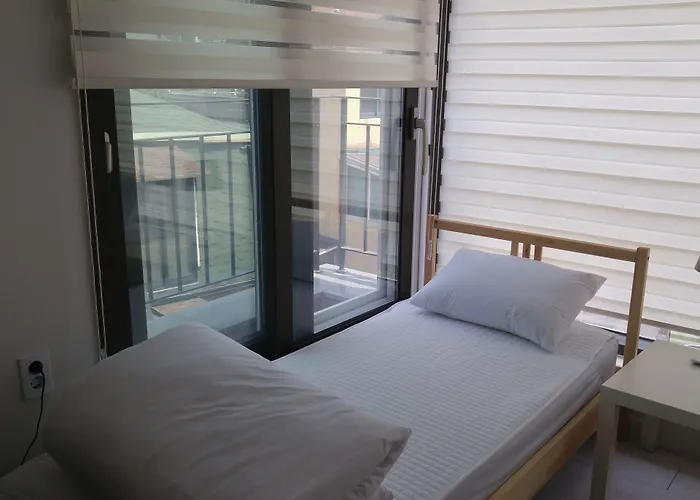 Myeongdong Artmonstay 首爾