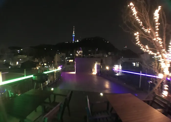 Myeongdong Artmonstay 招待所 3*