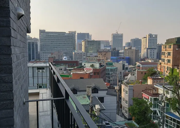 Myeongdong Artmonstay 3*