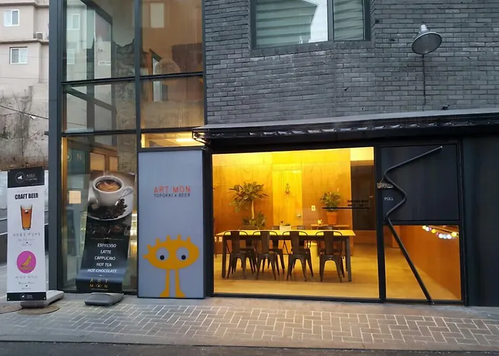 Myeongdong Artmonstay