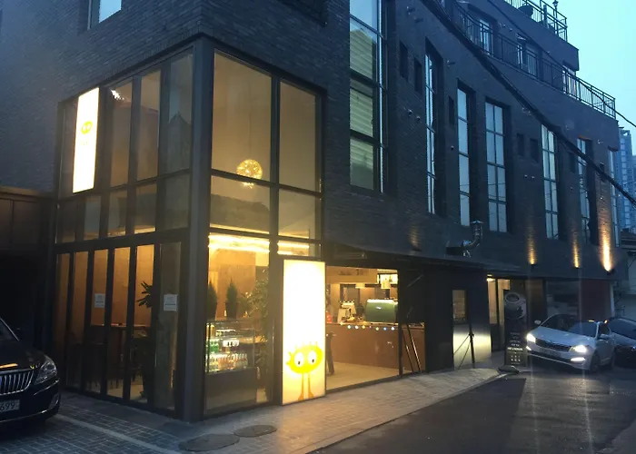 招待所 Myeongdong Artmonstay 首爾