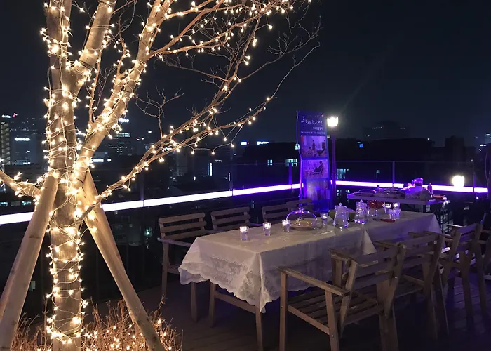 招待所 Myeongdong Artmonstay