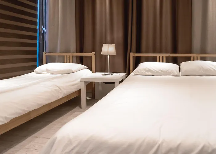 Myeongdong Artmonstay 招待所 3*